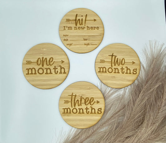 baby milestone discs with arrow design